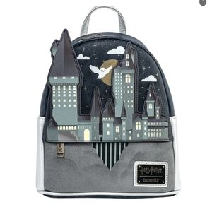 Hogwarts Castle Mini Backpack loungefly